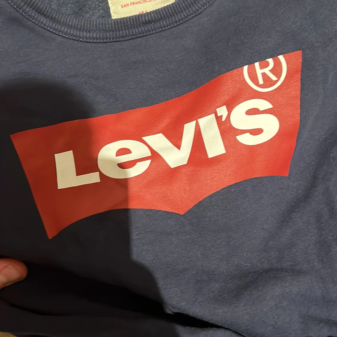 Mörkblå Levi's sweatshirt med logga - 3