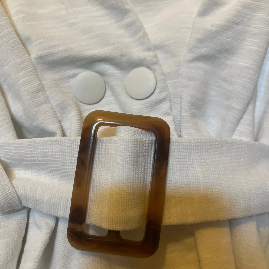 Vit omlott tröja med bälte - 2