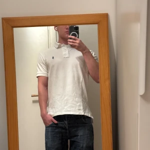 Ralph Lauren Piké - Skick: 10/10, helt ny med tags kvar | Nypris +- 1700 sek | Hör gärna av dig om du har några fragor!