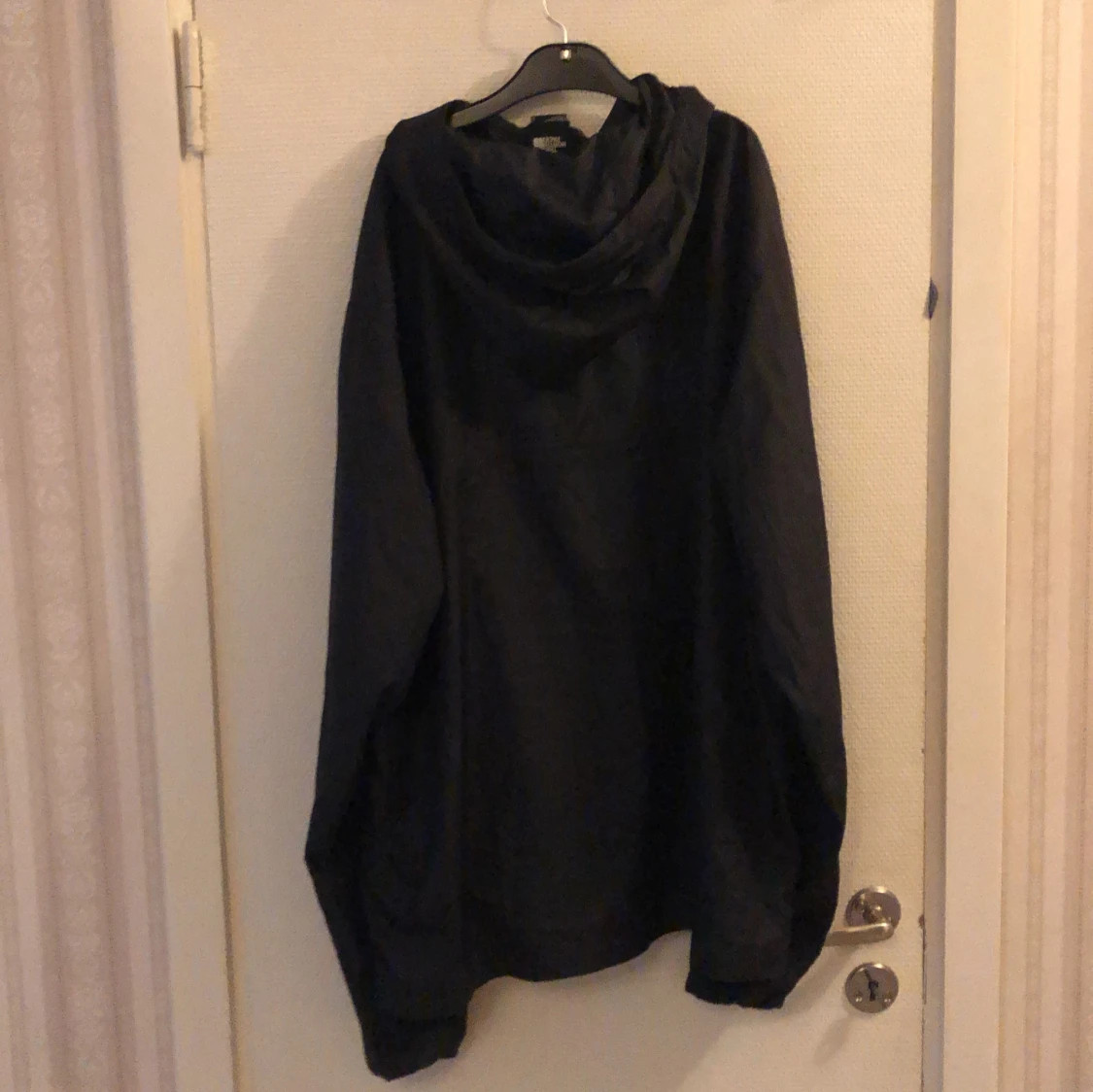 Svart vindjacka / regnjacka från The North Face - 1