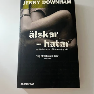 älskar – hatar - En stark och gripande bok om kärlek, svek och svåra val. När Mikeys syster anklagar en kille för våldtäkt och Ellies bror blir anklagad, kolliderar deras världar. Perfekt för dig som gillar intensiva berättelser om relationer och känslor.