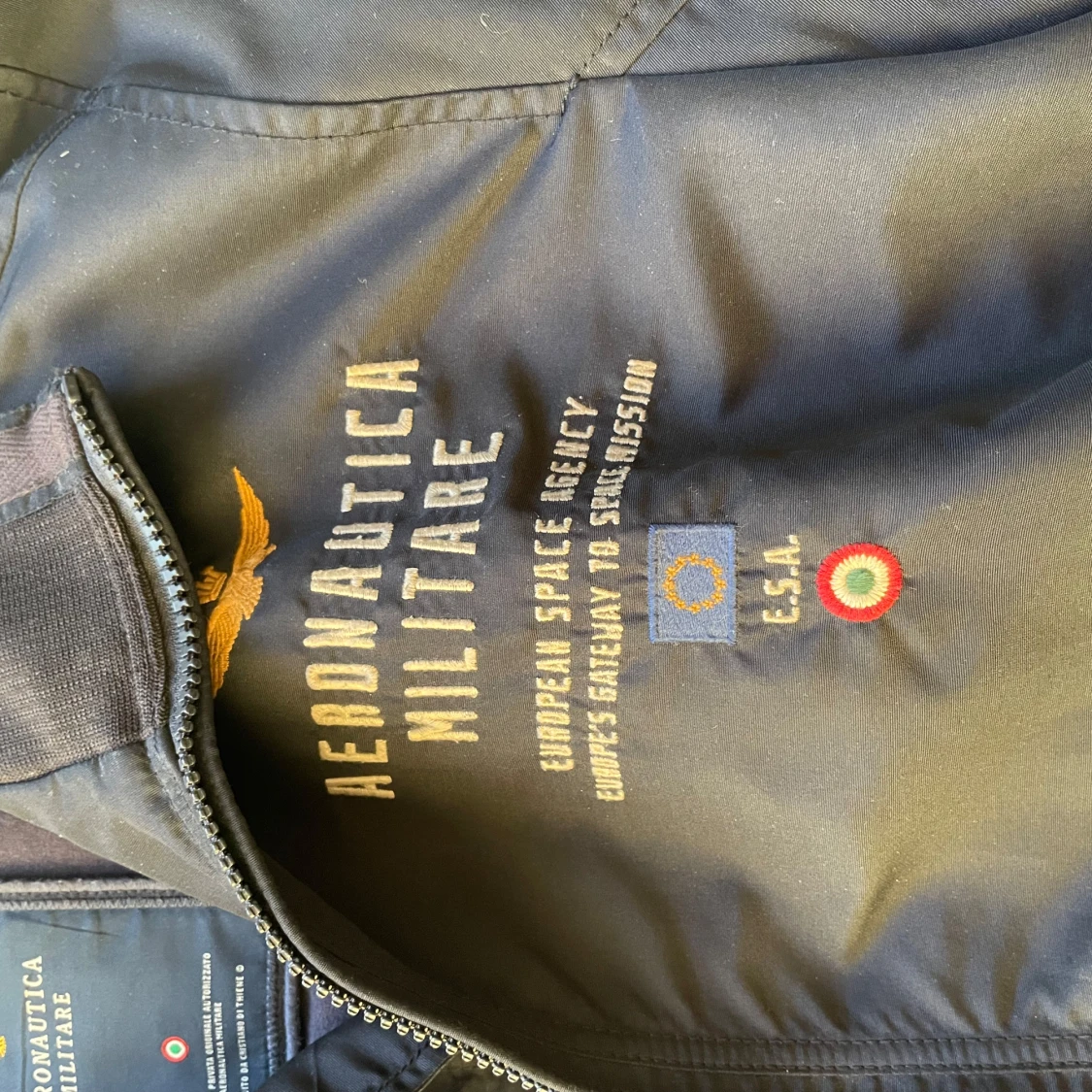 Svart bomberjacka Aeronautica Militare - 4