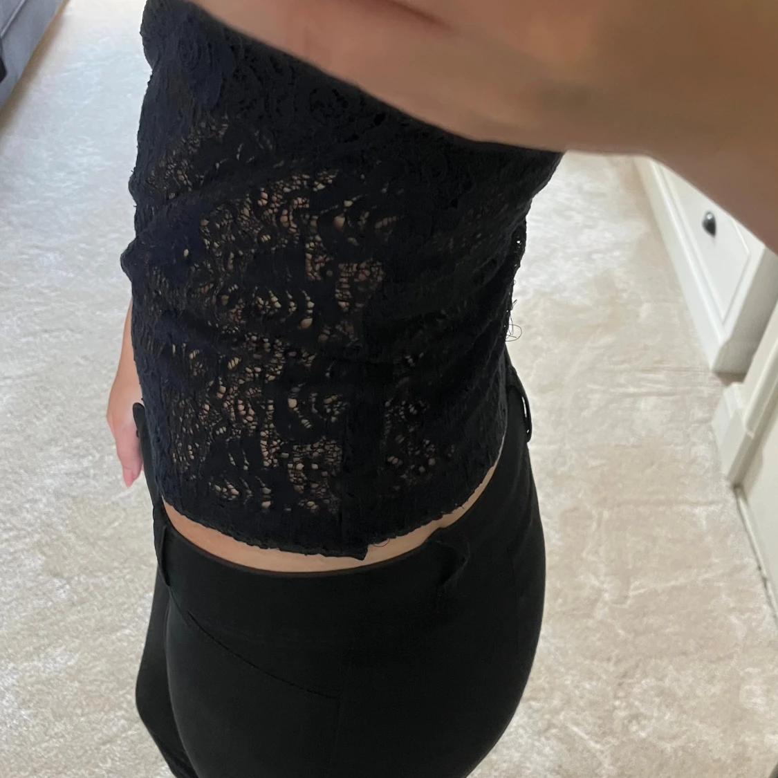 Mörkblå spetstopp med kort ärm - 2