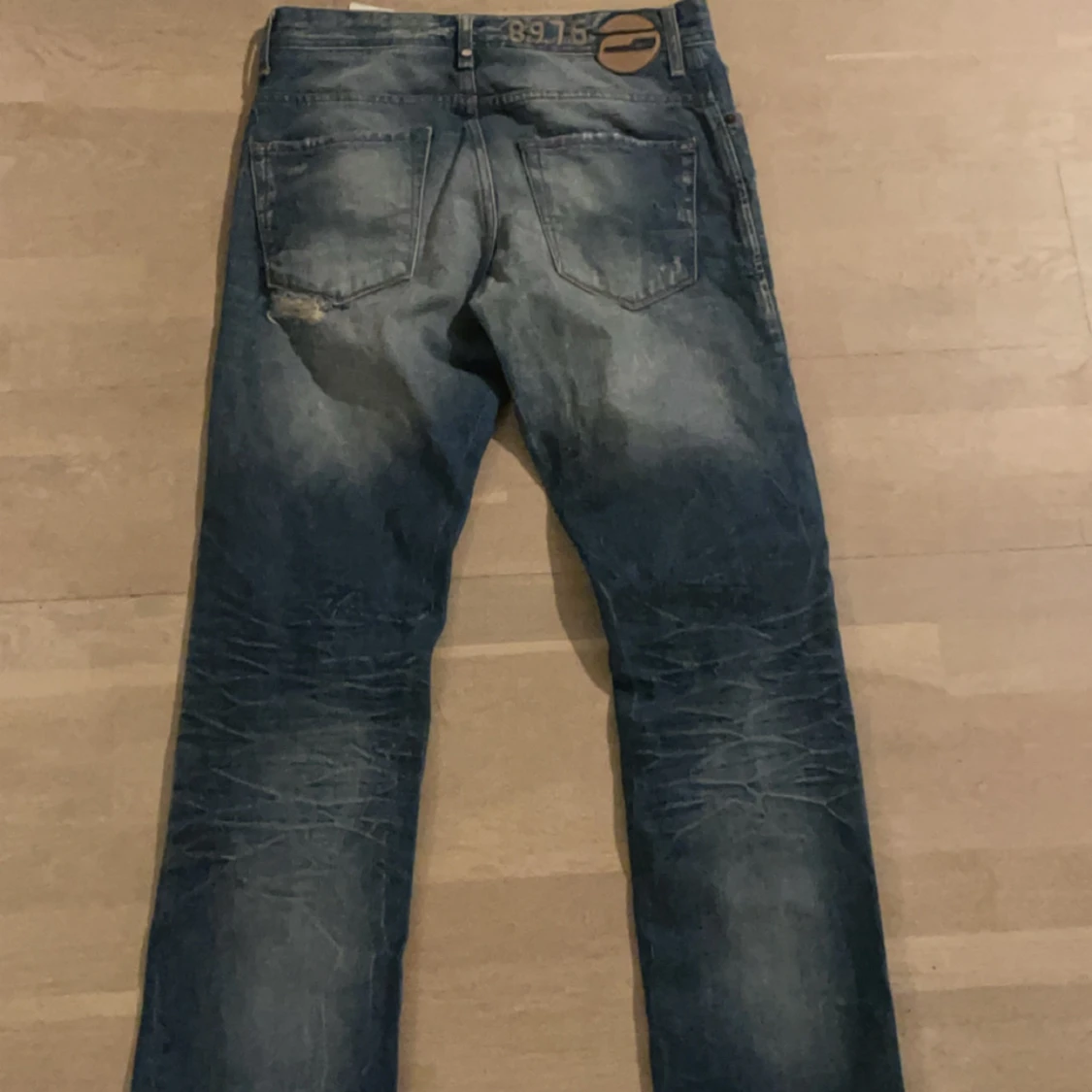 Patchade blå jeans från Jack & Jones - 2