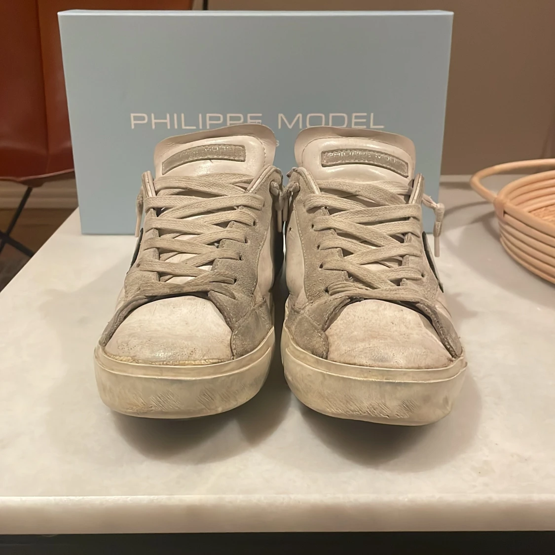 Philippe Model vita sneakers i skinn - 1