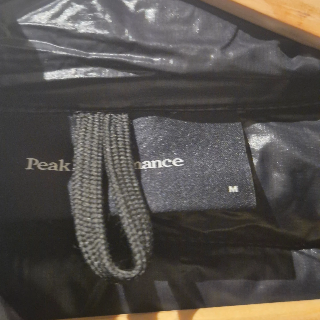 Svart dunjacka Peak Performance M - 3