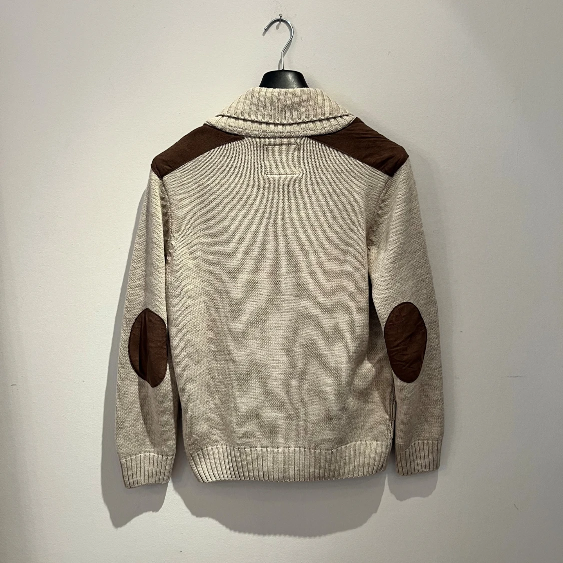 Beige kofta från LC WAIKAKIKI M - 1