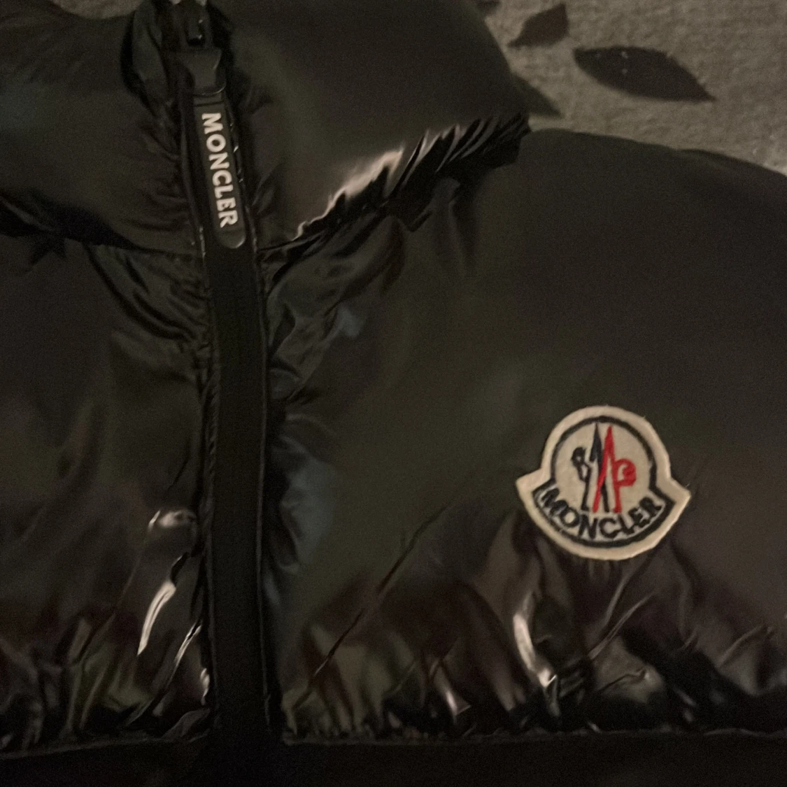 Svart dunväst från Moncler - 2