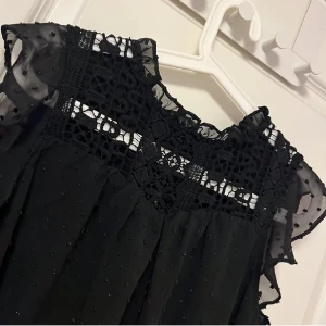 Svart blus  - Svart blus storlek S