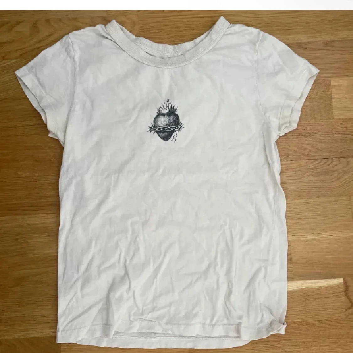 Vit t-shirt med tryck