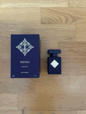 Initio Side Effect EdP 50ml - Den är ny och nypris för den ligger på 2300 kr 