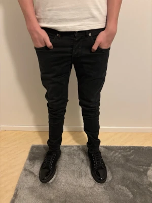 Dondup George - Dondup George jeans i storlek 32, har du några funderingar hör av dig!🙌 pris kan diskuteras🤝