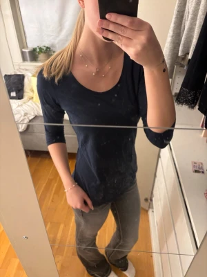 Tajt tröja  - Fint skick i storlek M