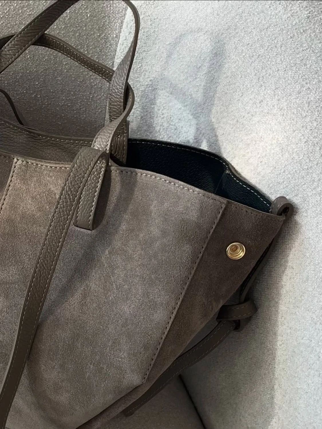 Crafted from premium 100% genuine Italian suede and leather 🇮🇹 - 3