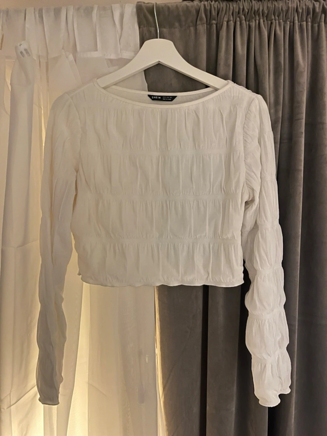 Vit långärmad topp🥰