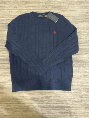 Blå Polo Ralph Lauren tröja - Helt ny, storlek  S 