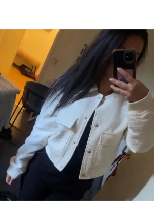 Jacka från Nelly  - Vårjacka cardigan från Nelly . Använd 1 gång