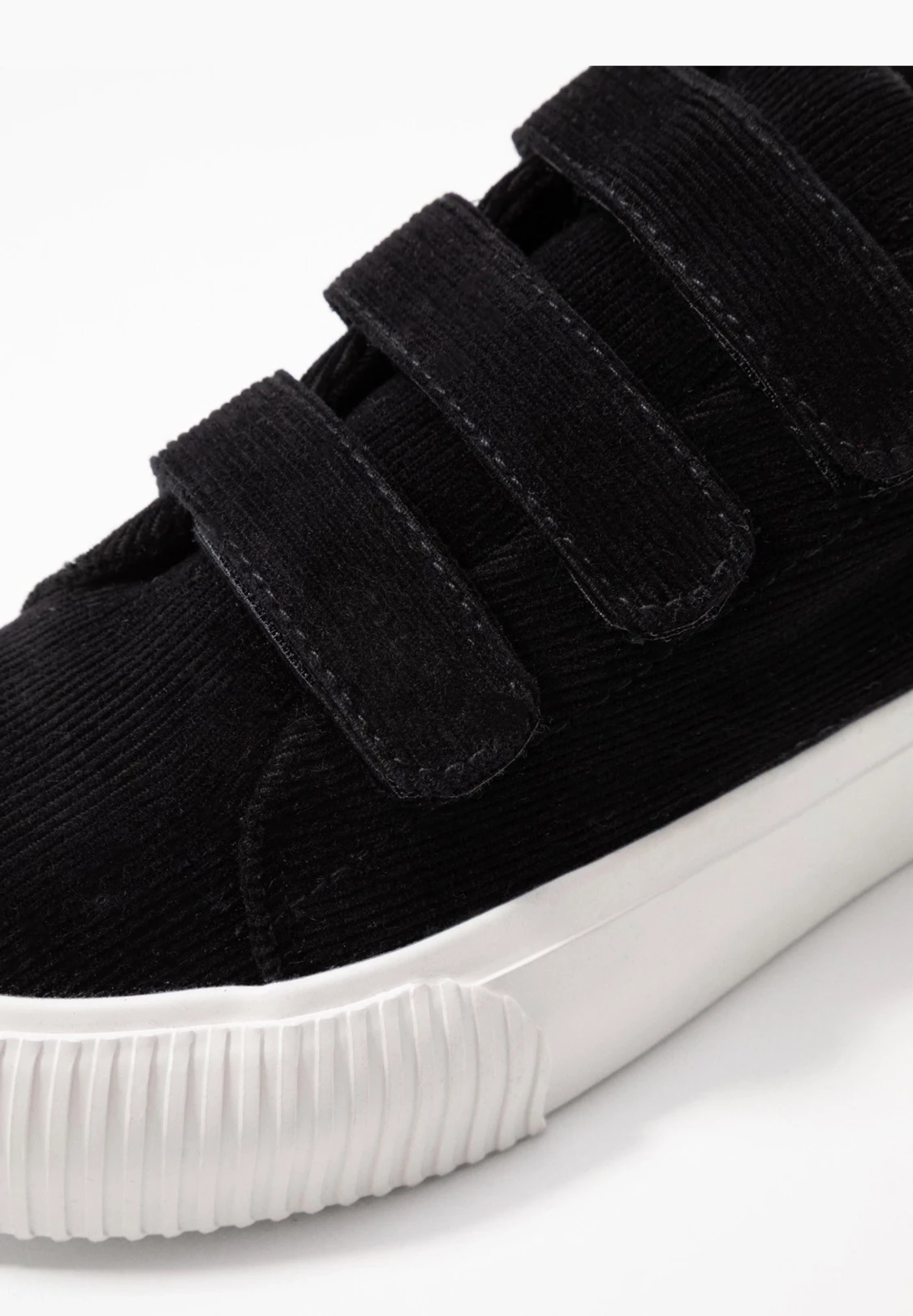 Even odd sneakers - 2