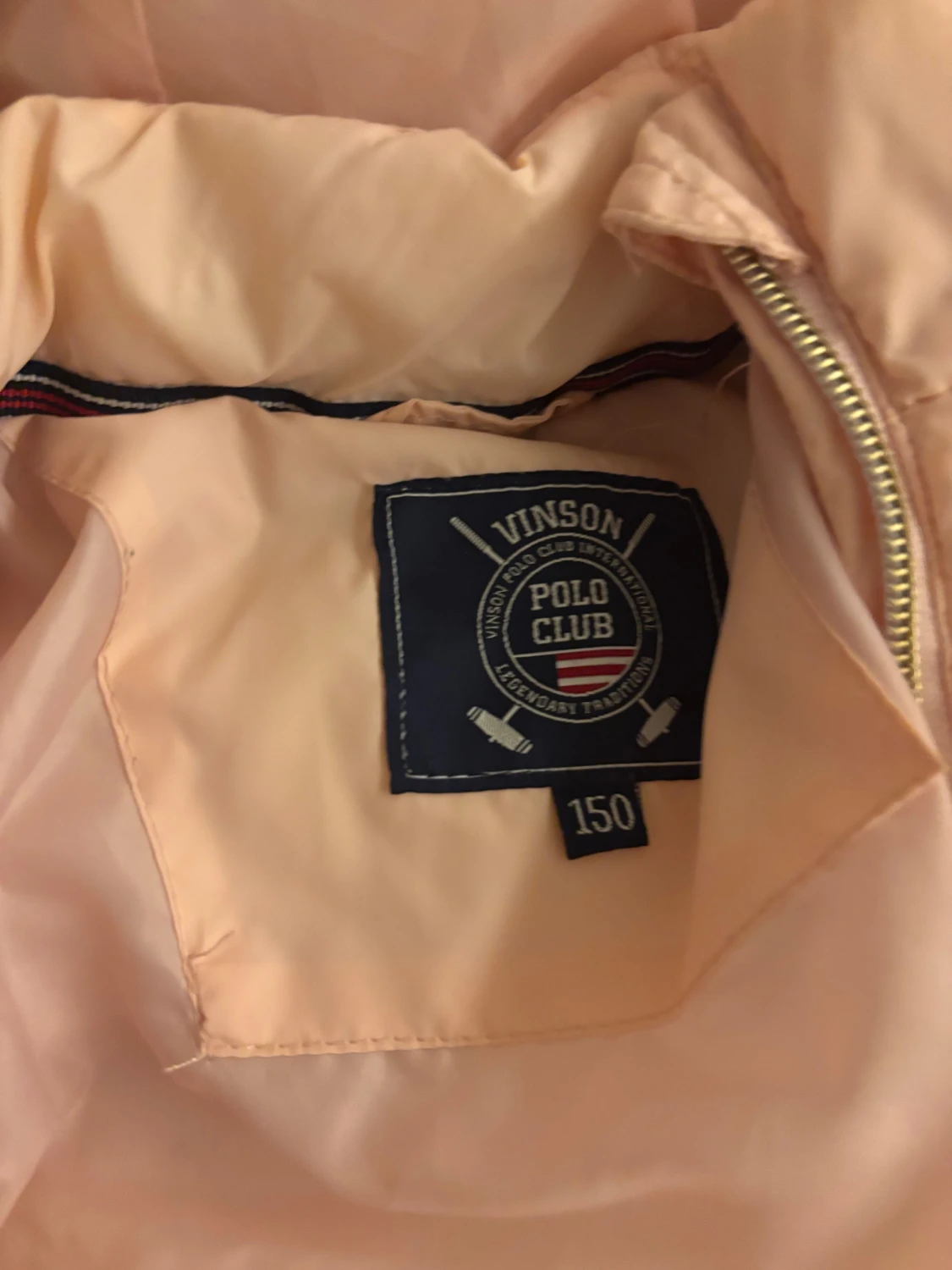 Ljusrosa pufferjacka från Vinson Polo Club - 1