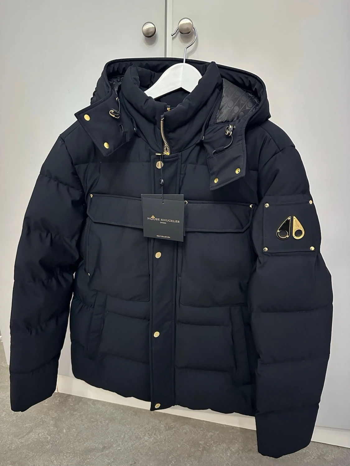 Svart dunjacka Moose Knuckles L - 1