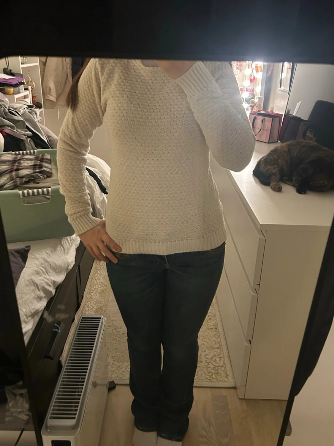 Vit stickad tröja från Soda Collection