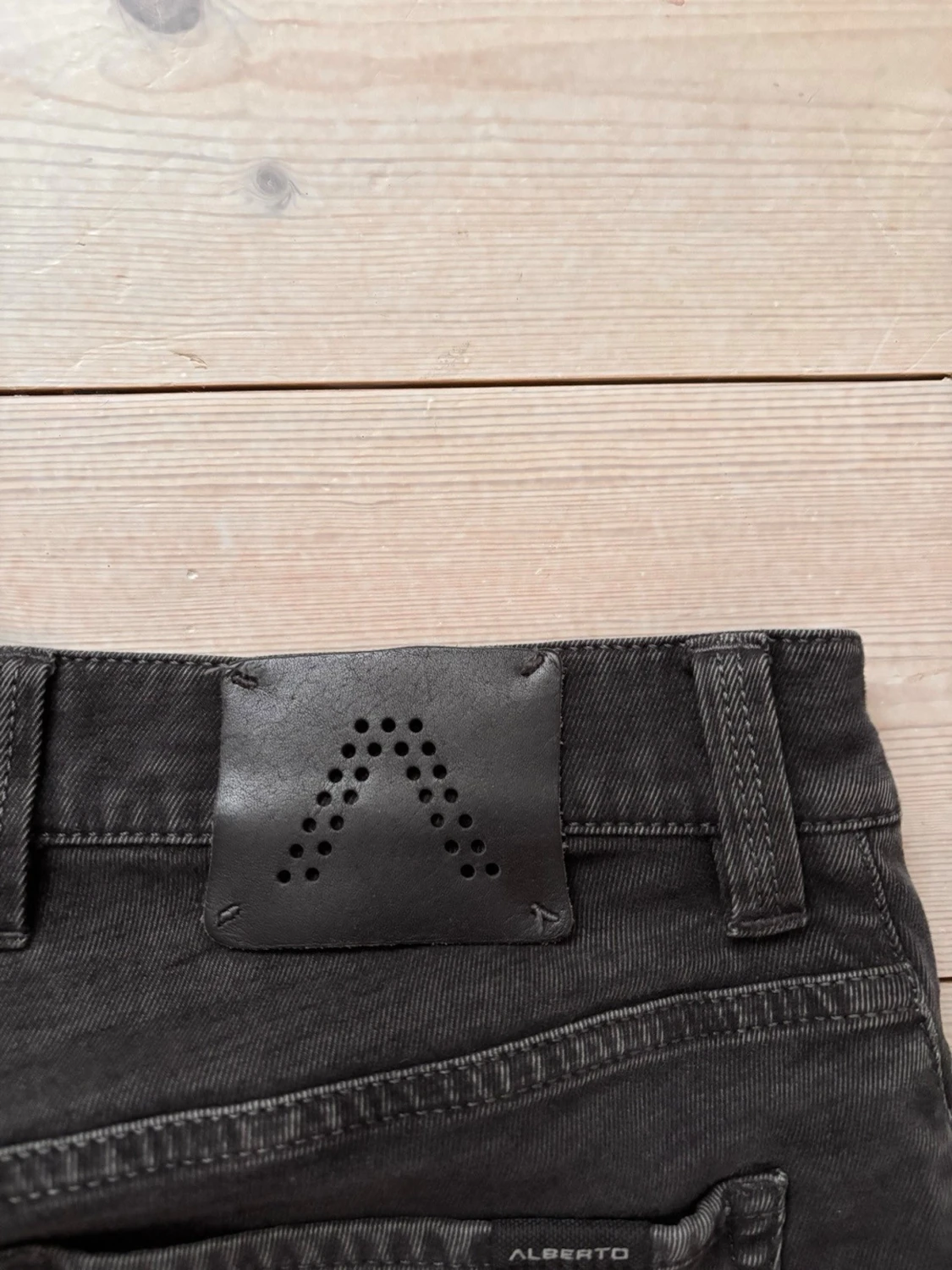 Svarta jeans från Alberto straight fit - 3