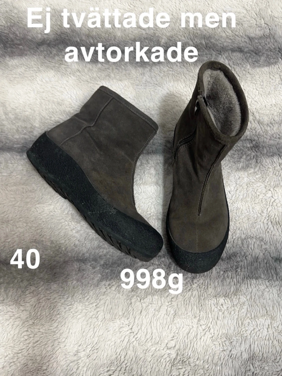 Khaki färgade boots med foder, stl 40
