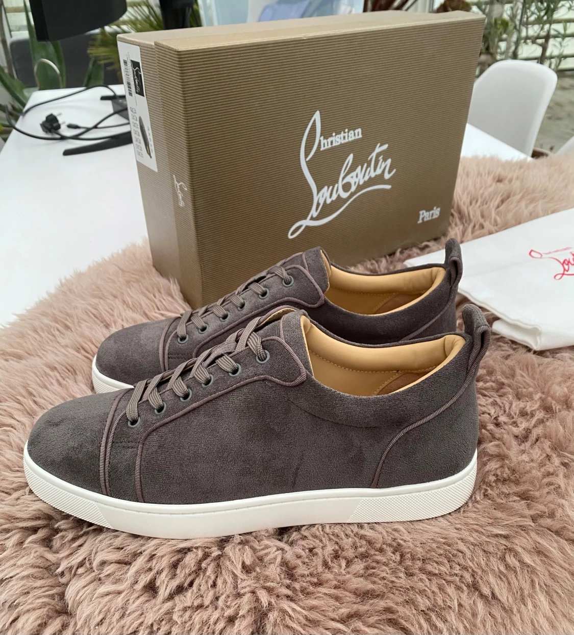 Grå mocka sneakers Christian Louboutin - 1