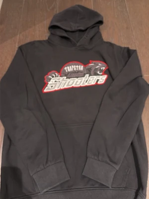 Trapstar hoodie - Har en annan pch byxorna rill de, skriv gärna om ni vill köpa fler