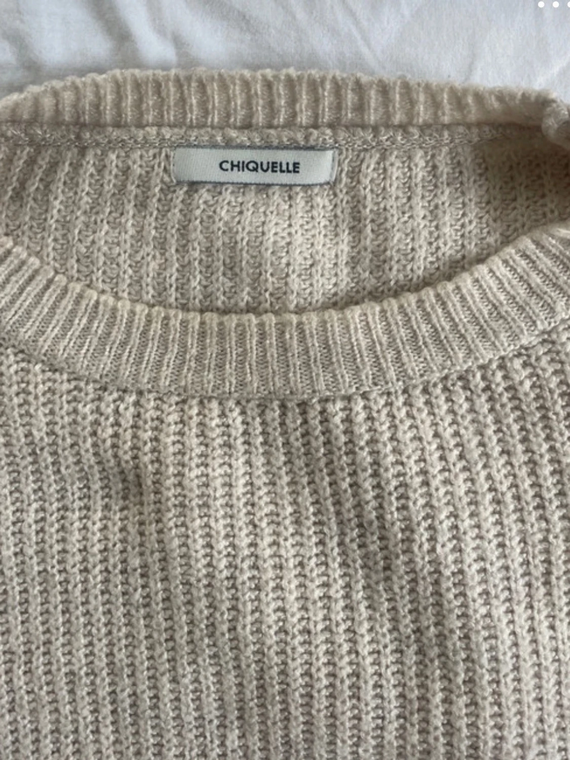 Beige stickad tröja från Chiquelle - 2