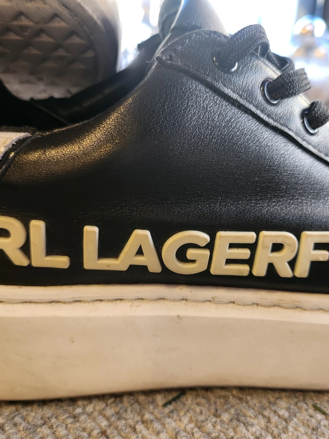 Karl Lagerfeld svarta sneakers - 1