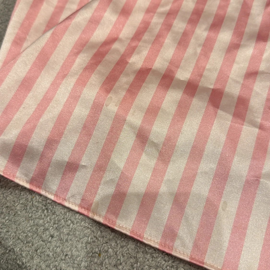 Rosa randig linnetopp med spets - 1