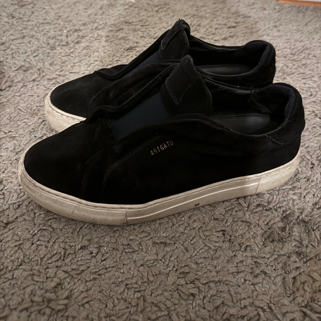 Svarta sneakers från Axel Arigato - 1