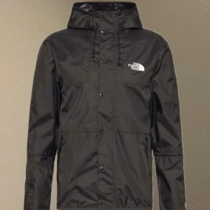 The North Face jacka - HELT oanvänd! Köpt för 1245kr på Zalando men ångrade mig. Storlek L men passar nog M. Skickar snabbt!