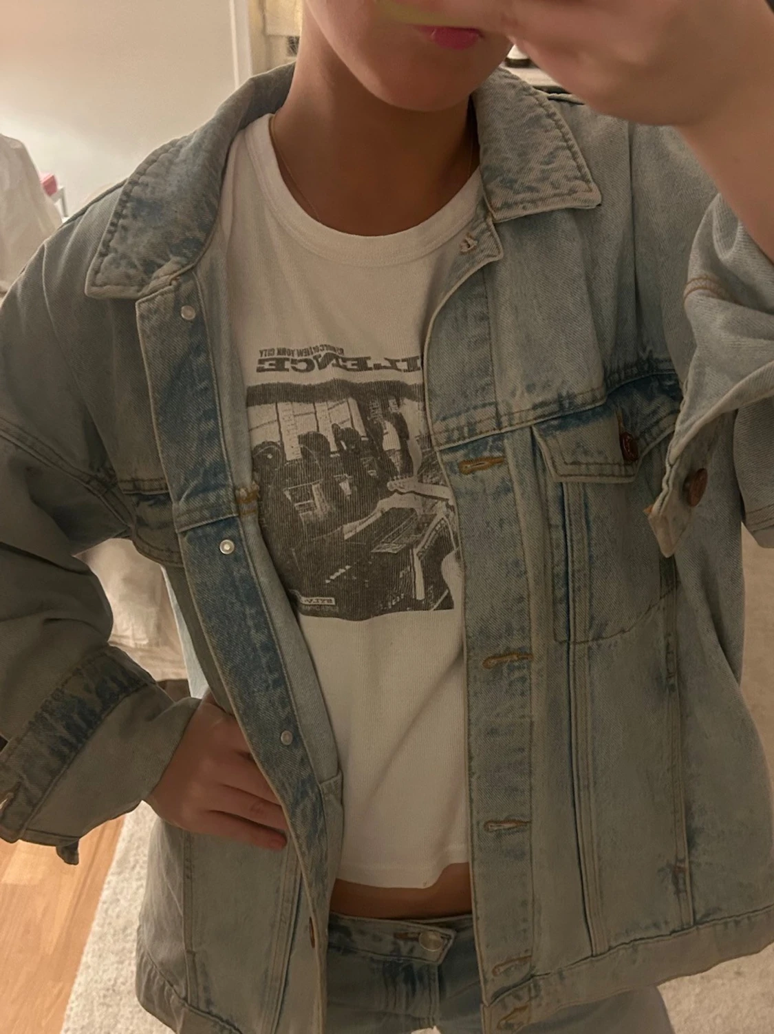 Jeansjacka med detaljer