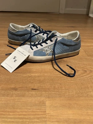 Oanvända golden goose - Helt oanvända golden goose GGDB/SSTAR. Pris kan diskuteras!😁