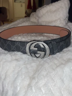 GG bälte - Perfekt för att lyfta din outfit med en lyxig touch.