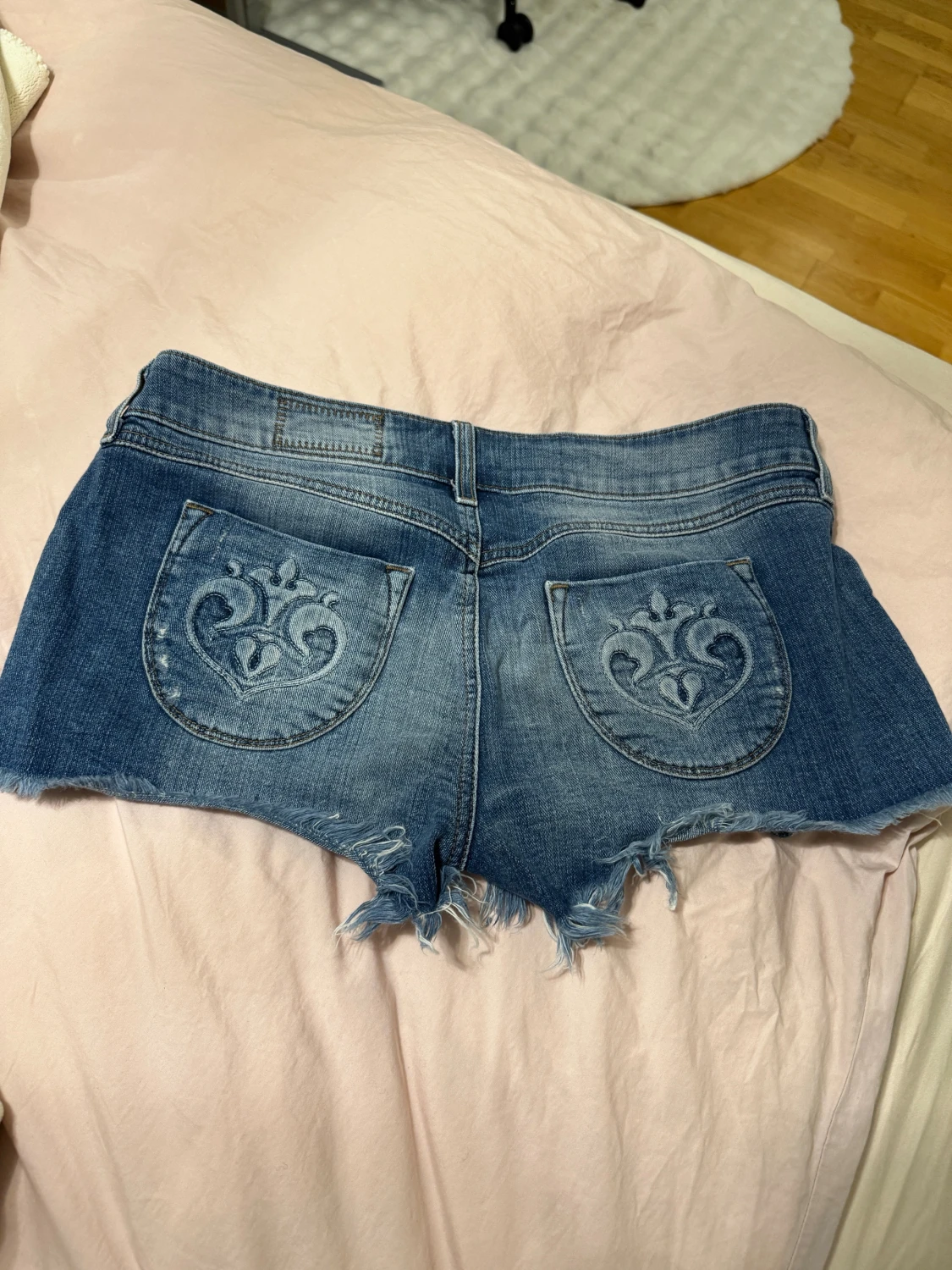 Lågmidjade shorts  - 1