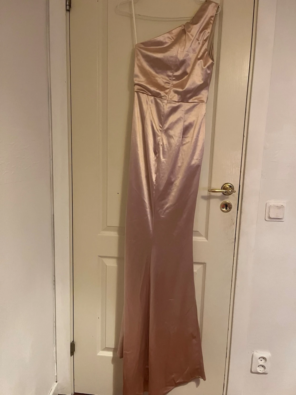 Rosa långklänning - 1