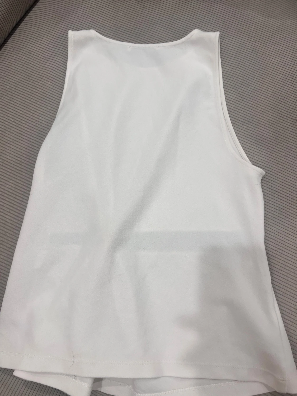 Vit ärmlös topp från ZARA med detalj - 3