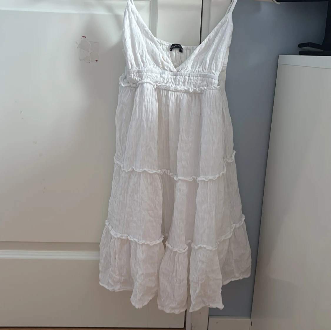 Vit omlottklänning från Bershka XS - 1