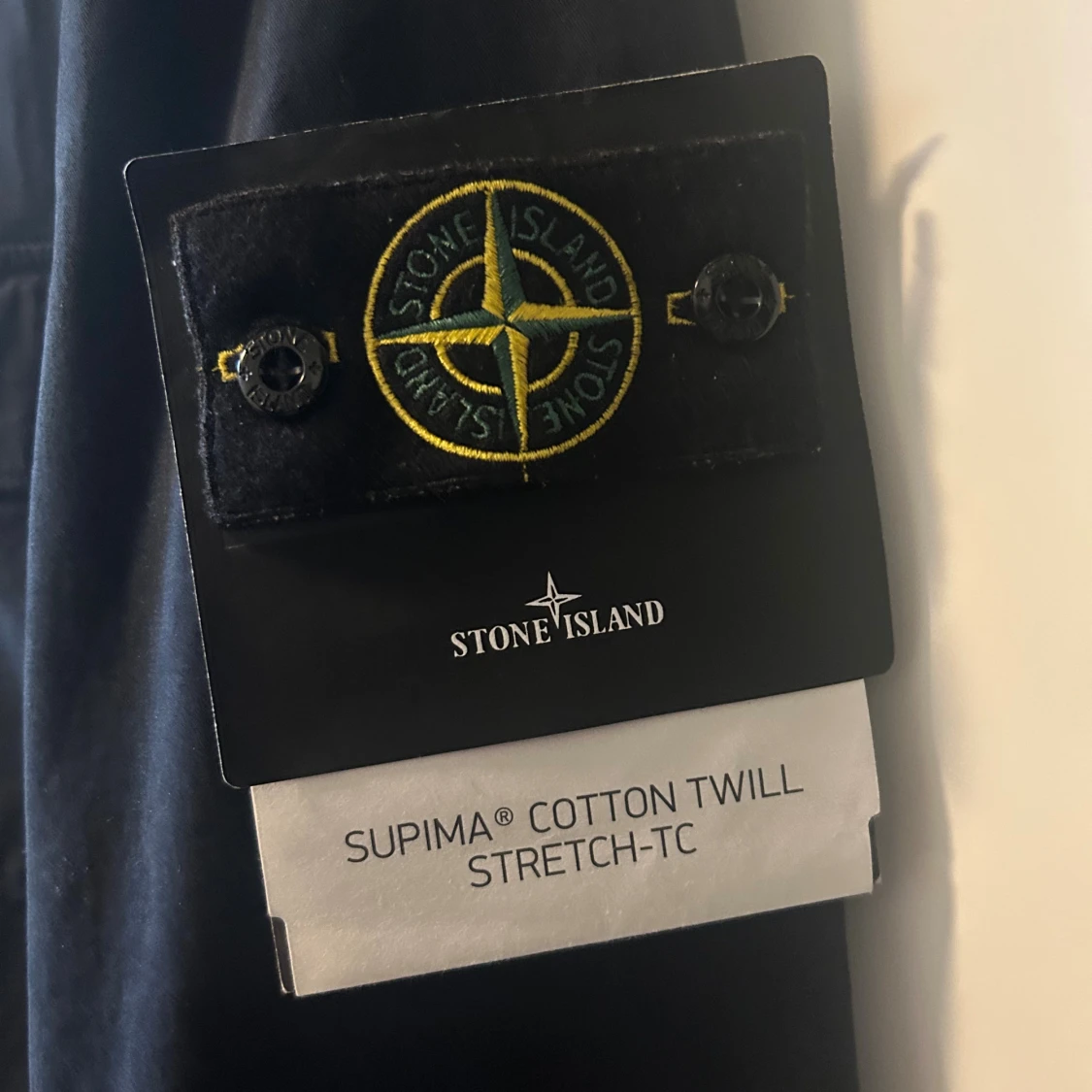 Marinblå vindjacka från Stone Island - 3