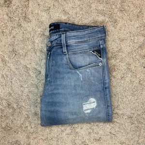 Replay anbass  - Replay anbass 🙌 | storlek: 30/32 | Skick:  Mycket bra utan defekter| Först till kvarn! 🙋‍♂️