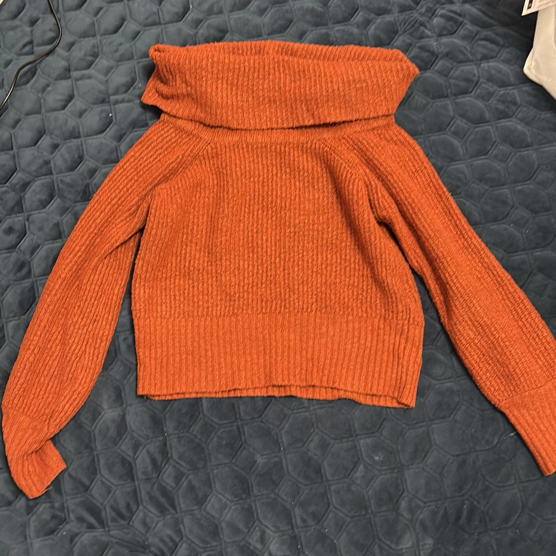 Rostbrun stickad Gina Tricot