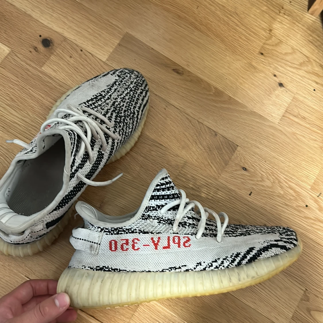 Adidas Yeezy Boost 350 Zebra - 1
