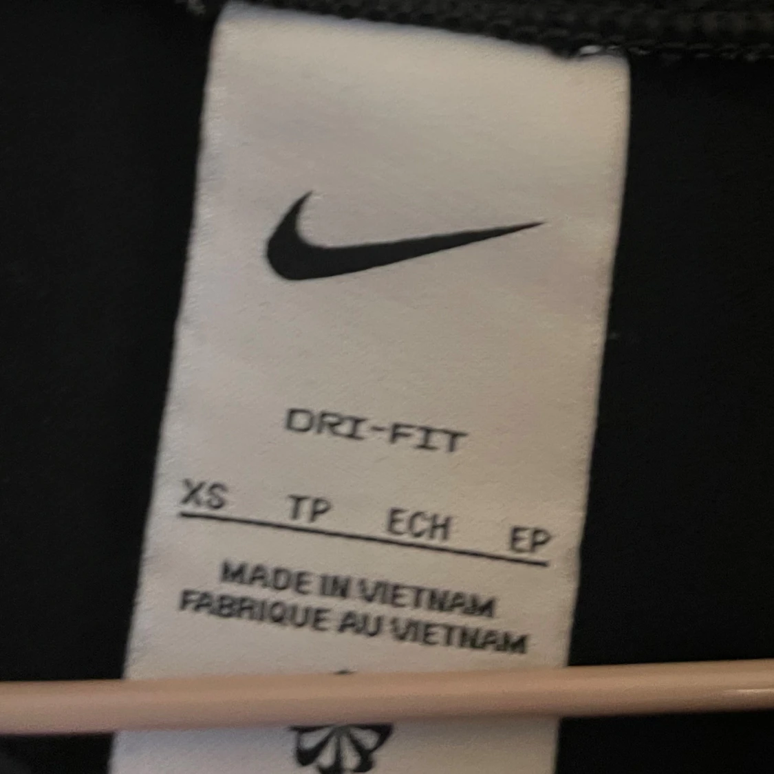 Nike Dri-Fit svart träningströja XS - 1