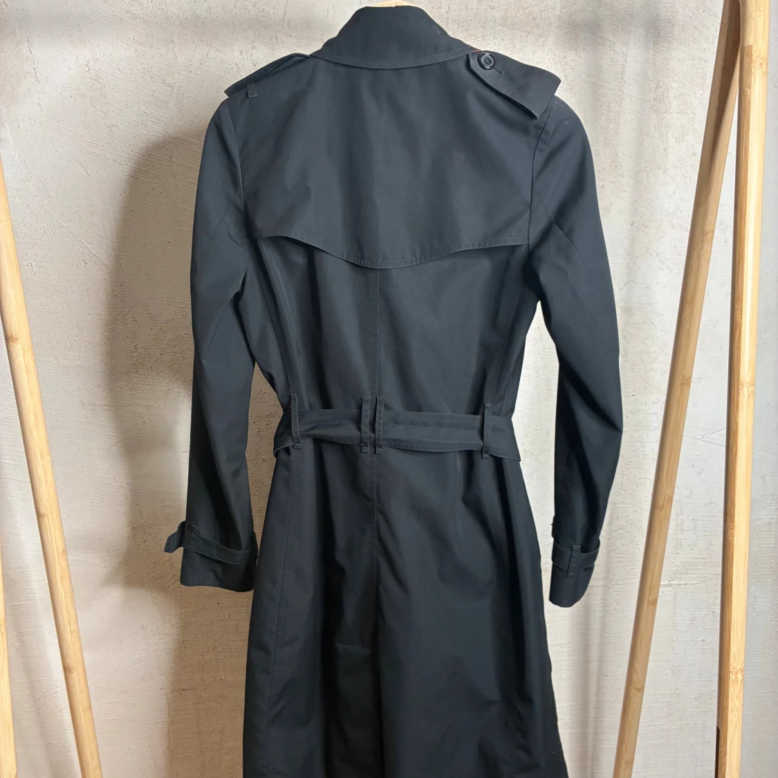 Burberry trenchcoat  - 2