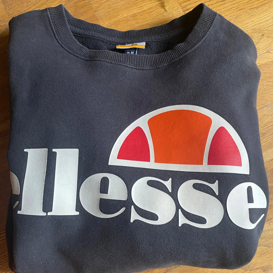 Blå sweatshirt från Ellesse - 2