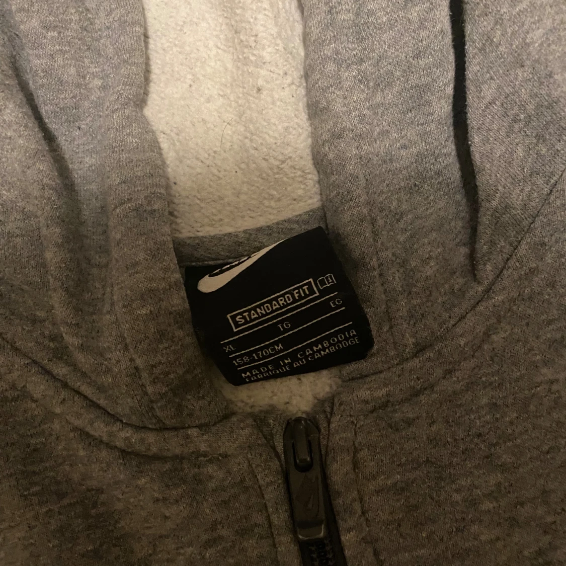 Grå Nike hoodie med dragkedja XL - 2