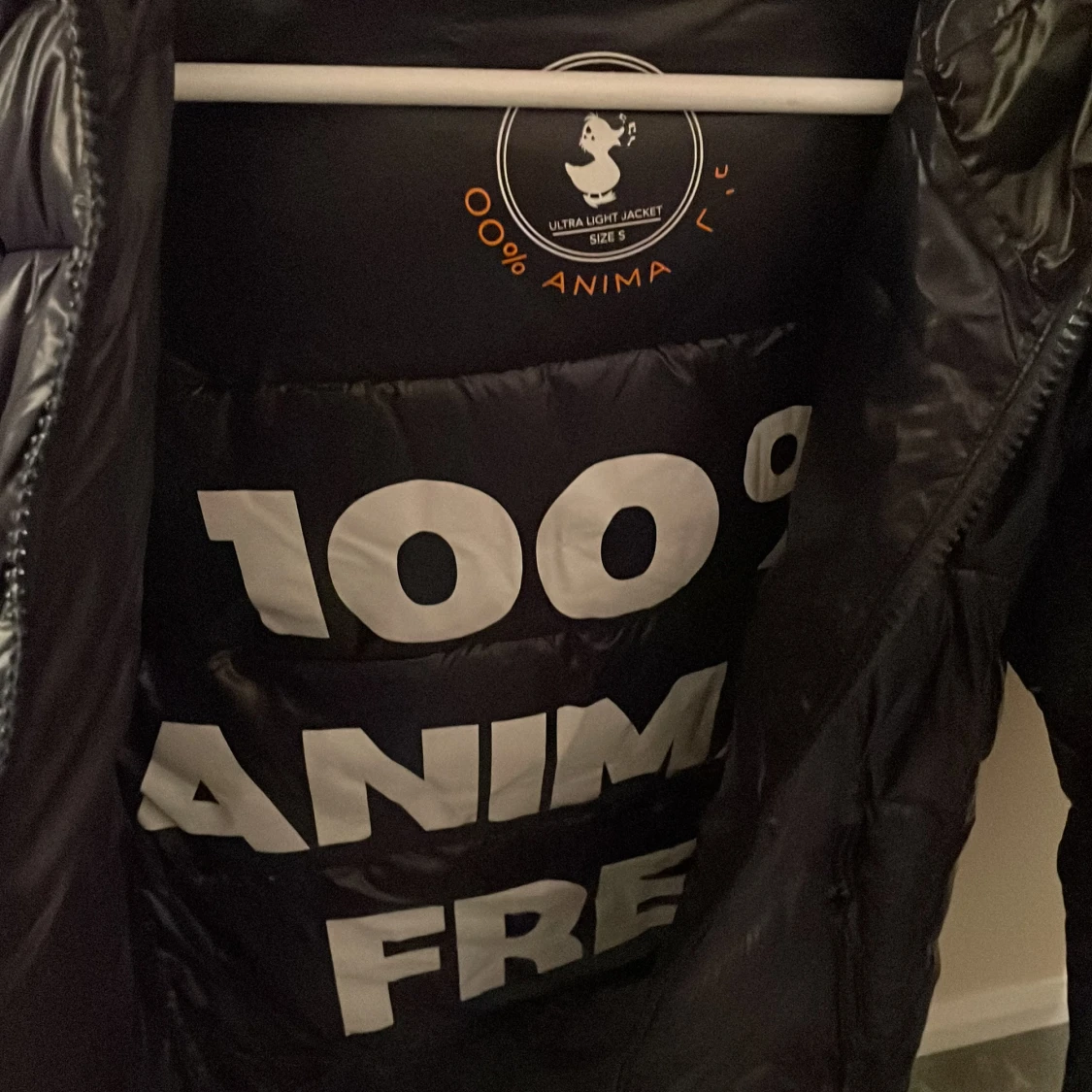 Marinblå pufferjacka från Save The Duck - 2